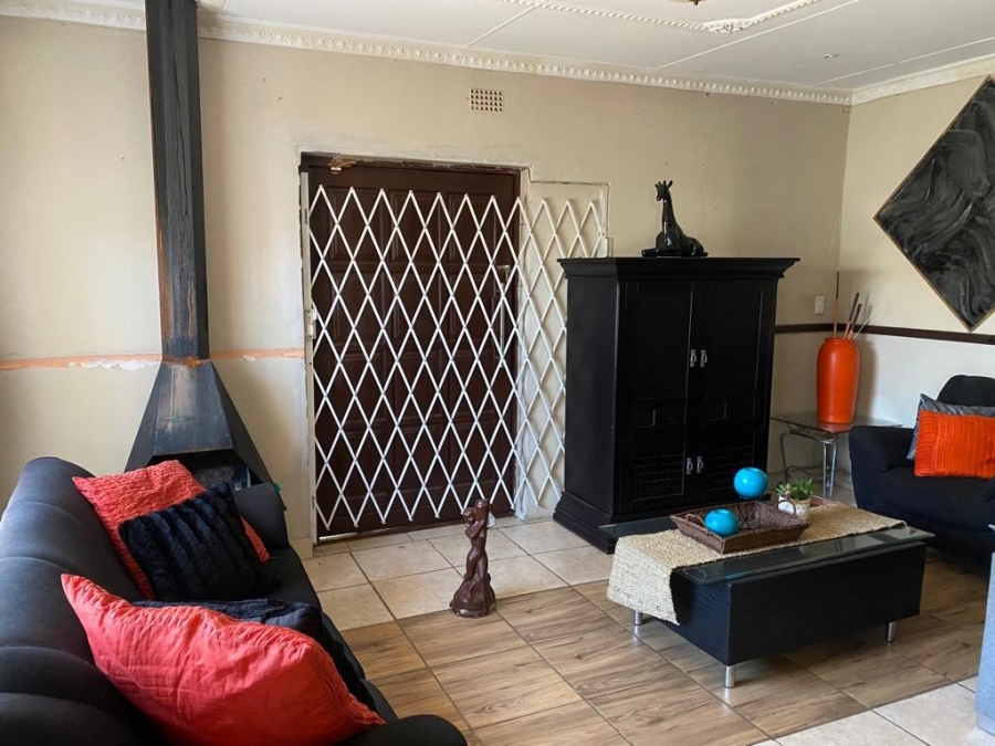 4 Bedroom Property for Sale in Rustenburg North North West